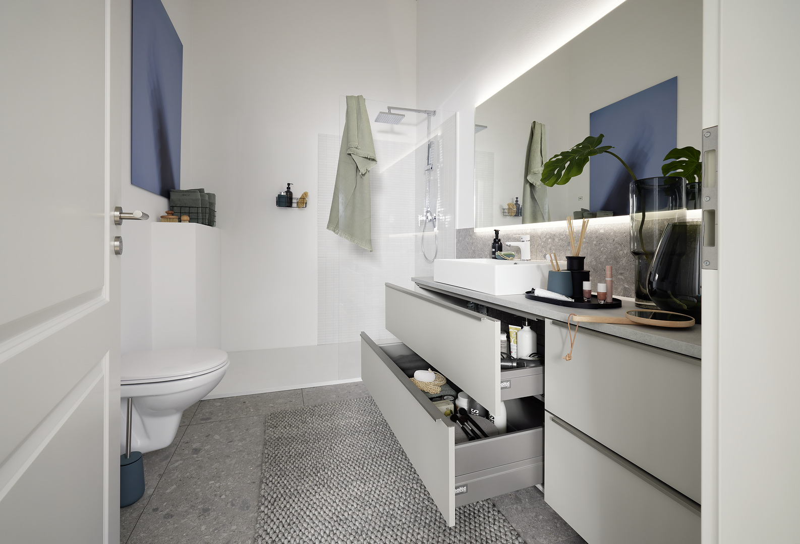 Baño moderno blanco