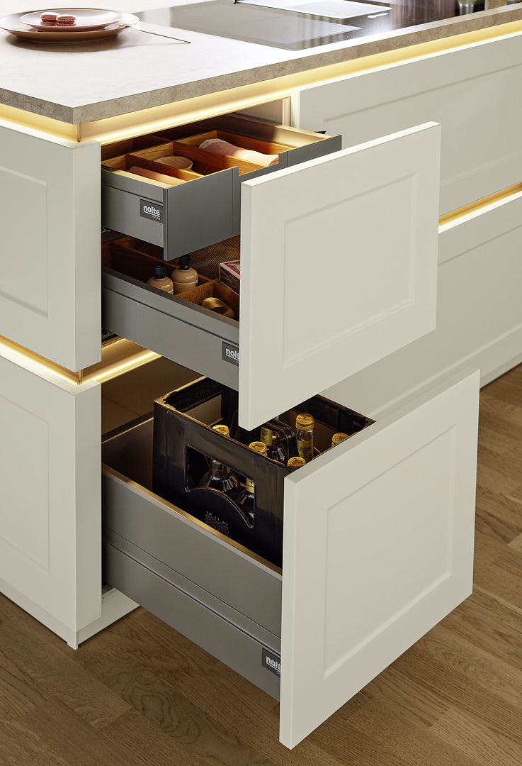 Detalle muebles showroom Coronado